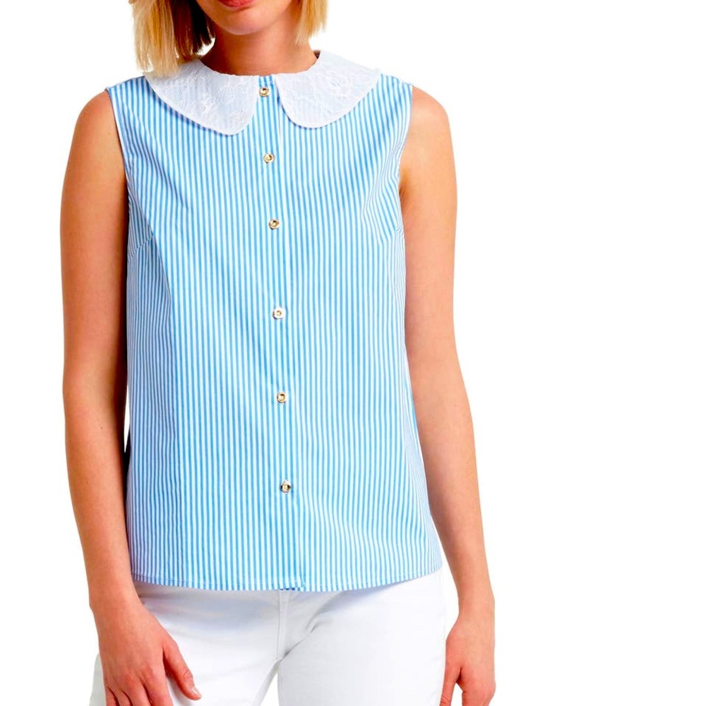 Lace Collar Sleeveless Blouse